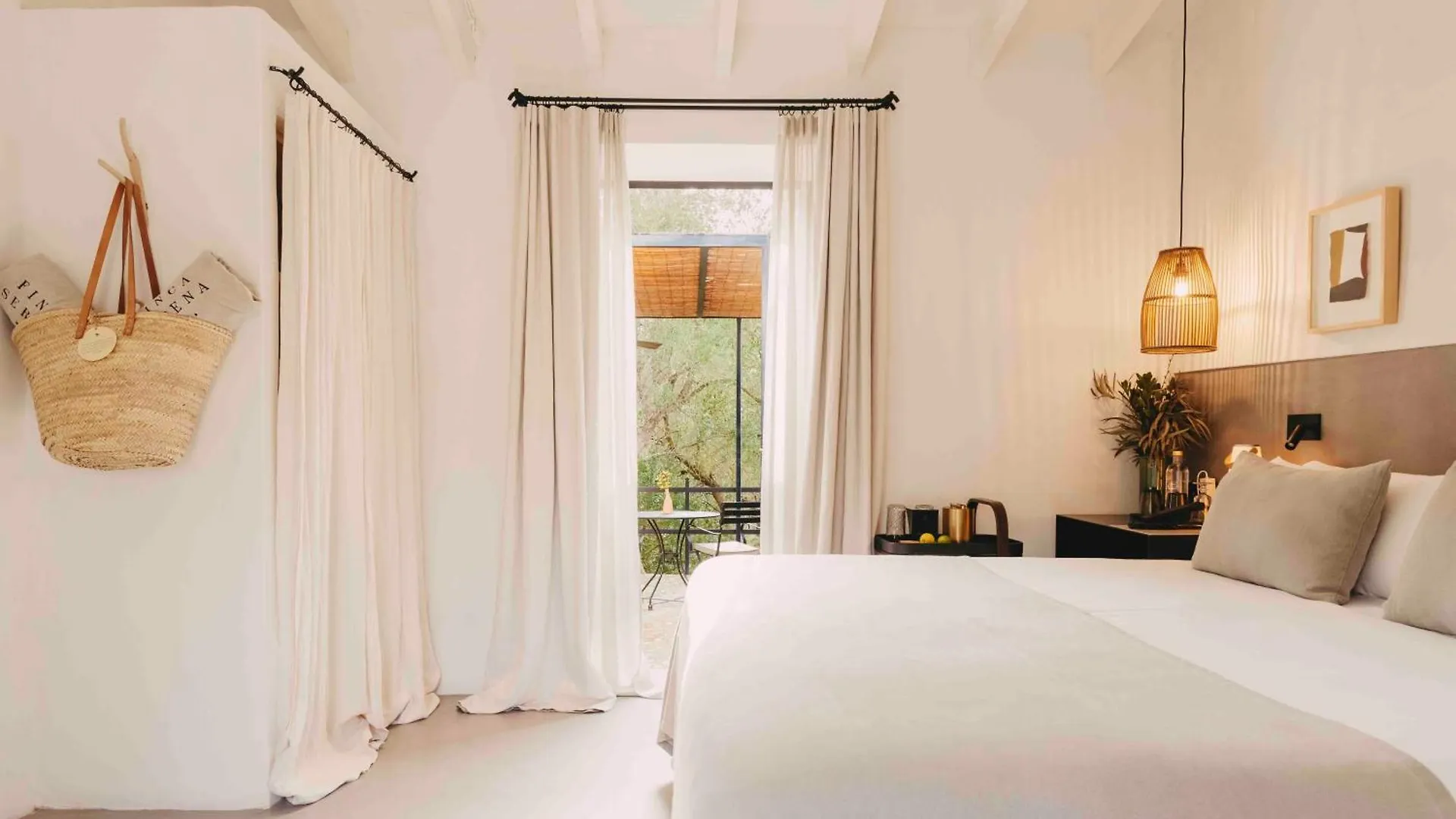 Finca Serena Mallorca, Small Luxury Hotels 몬투이리